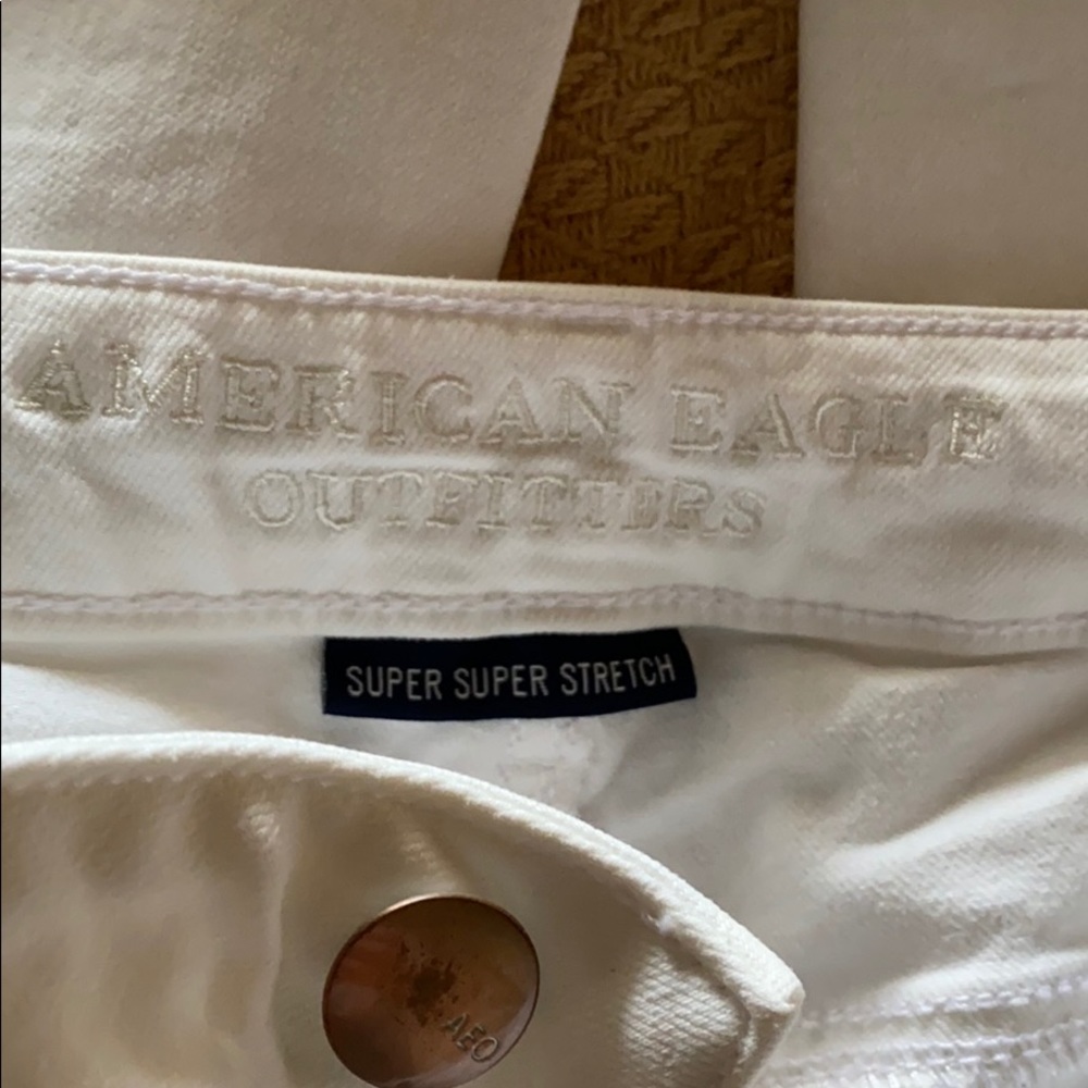 American Eagle White Jeans
